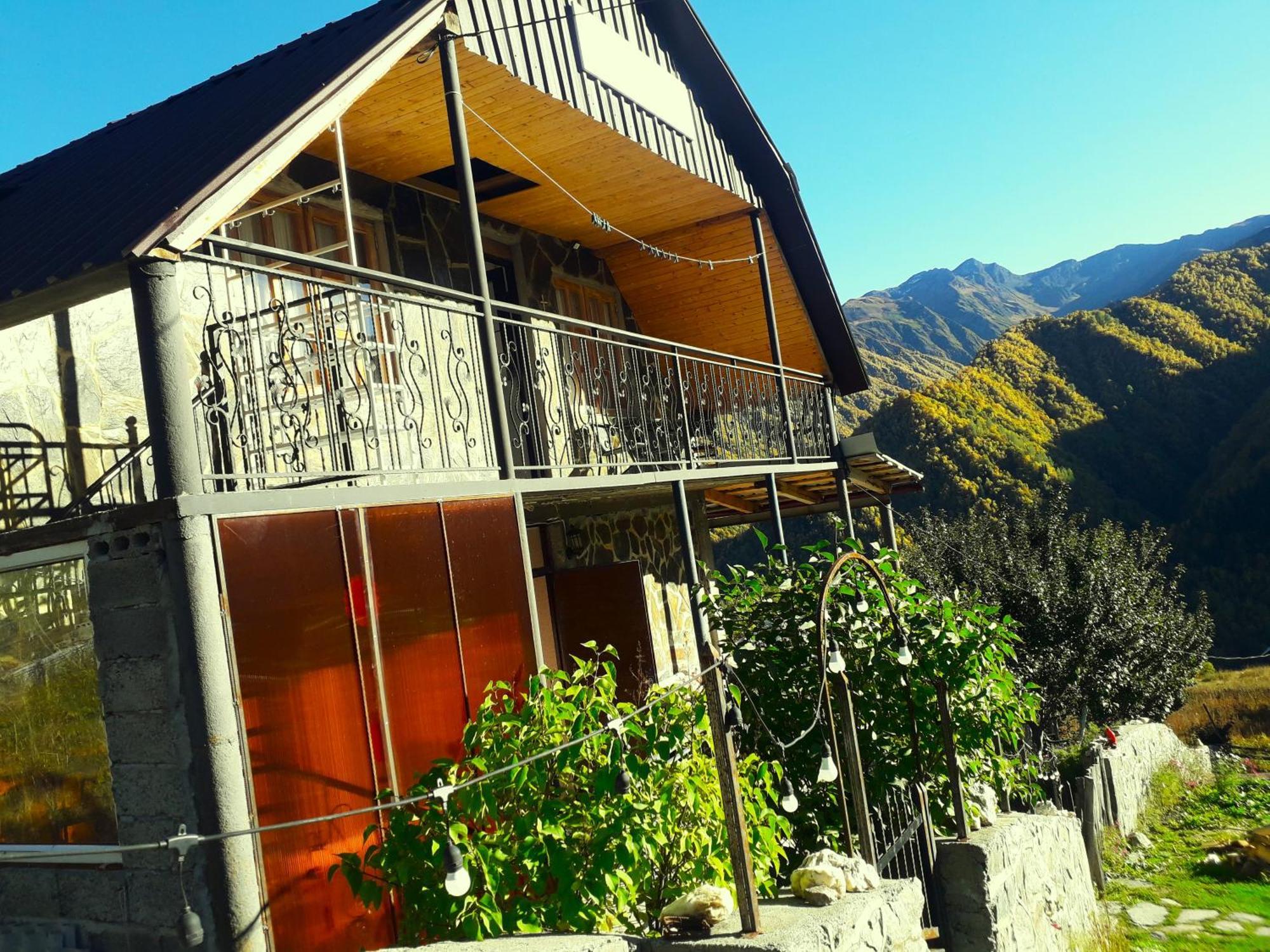 Betegi Guest House เมสเตีย ภายนอก รูปภาพ